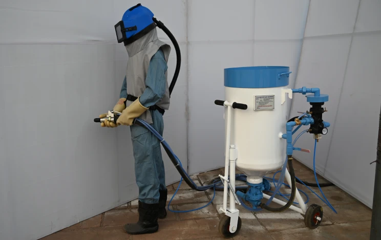 Portable Sand Blasting Machine - Airo P7 300